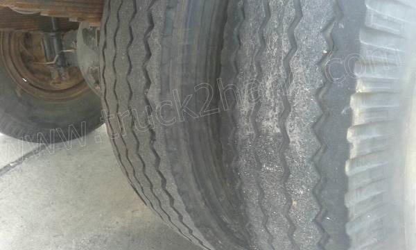 รถบรรทุกติดเครนยี่ห้อยูนิก ยี่ห้อรถ HINO 6 ล้อ รุ่น KM779 กระบะช่วงยาว