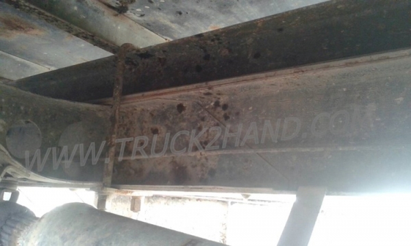 รถบรรทุกติดเครนยี่ห้อยูนิก ยี่ห้อรถ HINO 6 ล้อ รุ่น KM779 กระบะช่วงยาว