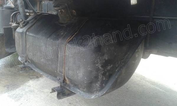 รถบรรทุกติดเครนยี่ห้อยูนิก ยี่ห้อรถ HINO 6 ล้อ รุ่น KM779 กระบะช่วงยาว