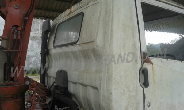 รถบรรทุกติดเครนยี่ห้อยูนิก ยี่ห้อรถ HINO 6 ล้อ รุ่น KM779 กระบะช่วงยาว