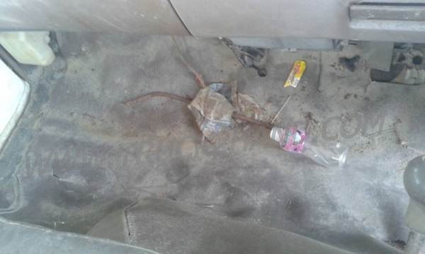 รถบรรทุกติดเครนยี่ห้อยูนิก ยี่ห้อรถ HINO 6 ล้อ รุ่น KM779 กระบะช่วงยาว