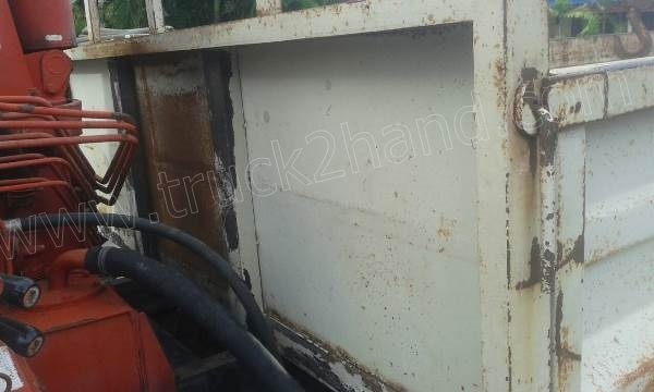 รถบรรทุกติดเครนยี่ห้อยูนิก ยี่ห้อรถ HINO 6 ล้อ รุ่น KM779 กระบะช่วงยาว