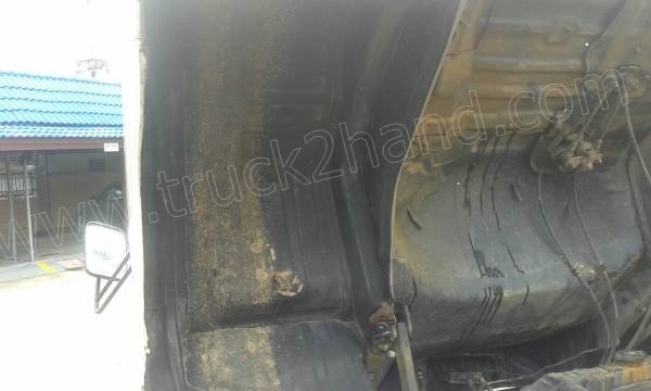 รถบรรทุกติดเครนยี่ห้อยูนิก ยี่ห้อรถ HINO 6 ล้อ รุ่น KM779 กระบะช่วงยาว