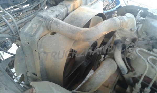 รถบรรทุกติดเครนยี่ห้อยูนิก ยี่ห้อรถ HINO 6 ล้อ รุ่น KM779 กระบะช่วงยาว