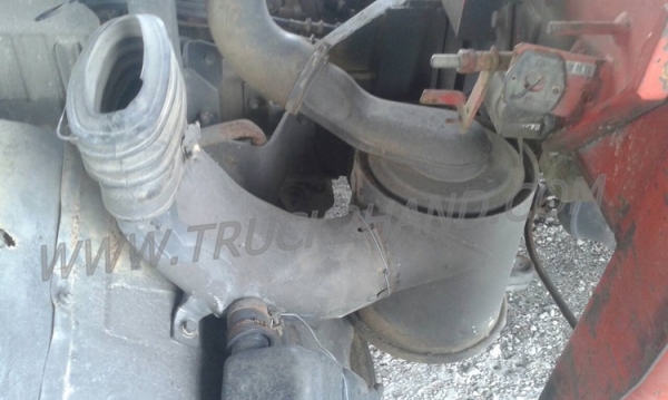 รถบรรทุกติดเครนยี่ห้อยูนิก ยี่ห้อรถ HINO 6 ล้อ รุ่น KM779 กระบะช่วงยาว