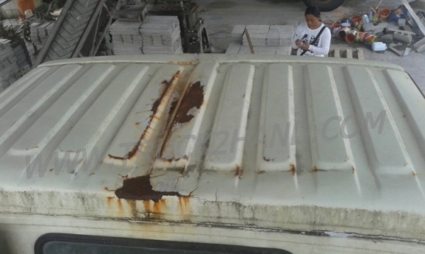 รถบรรทุกติดเครนยี่ห้อยูนิก ยี่ห้อรถ HINO 6 ล้อ รุ่น KM779 กระบะช่วงยาว