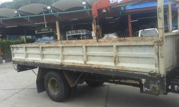 รถบรรทุกติดเครนยี่ห้อยูนิก ยี่ห้อรถ HINO 6 ล้อ รุ่น KM779 กระบะช่วงยาว