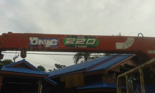 รถบรรทุกติดเครนยี่ห้อยูนิก ยี่ห้อรถ HINO 6 ล้อ รุ่น KM779 กระบะช่วงยาว