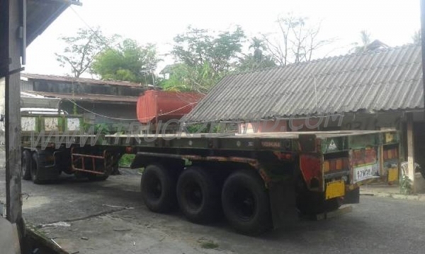 หางพ่วงเทเลอร์พื้นเรียบ 3 เพลา ต่ออู่ ส.สุชัย ยาว 12.40 แบบสามเพลาแท้