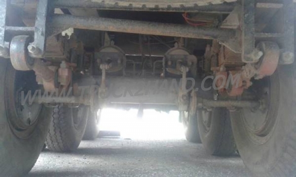 หางพ่วงเทเลอร์พื้นเรียบ 3 เพลา ต่ออู่ ส.สุชัย ยาว 12.40 แบบสามเพลาแท้