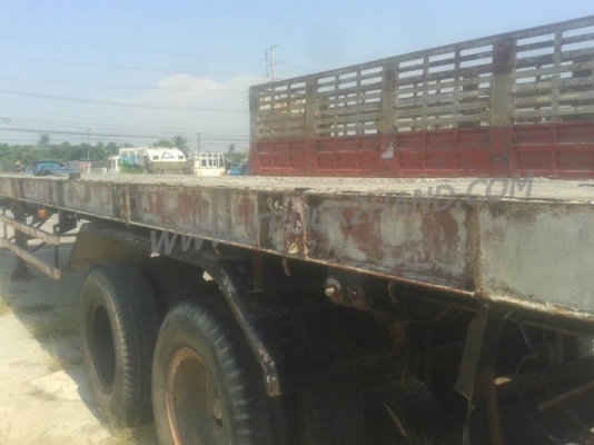 หางพ่วงเทเลอร์พื้นเรียบ 2 เพลาสามมิตร