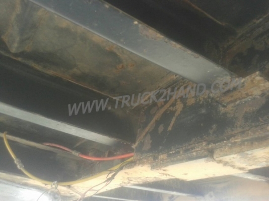 หางพ่วงเทเลอร์พื้นเรียบ 2 เพลาสามมิตร