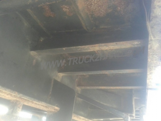 หางพ่วงเทเลอร์พื้นเรียบ 2 เพลาสามมิตร