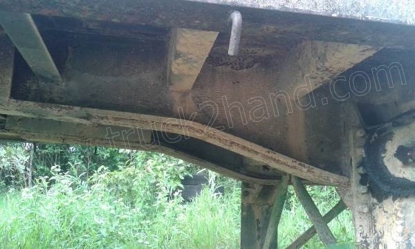 หางพ่วงเทเลอร์พื้นเรียบ 2 เพลาสามมิตร