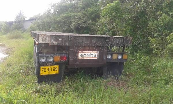 หางพ่วงเทเลอร์พื้นเรียบ 2 เพลาสามมิตร