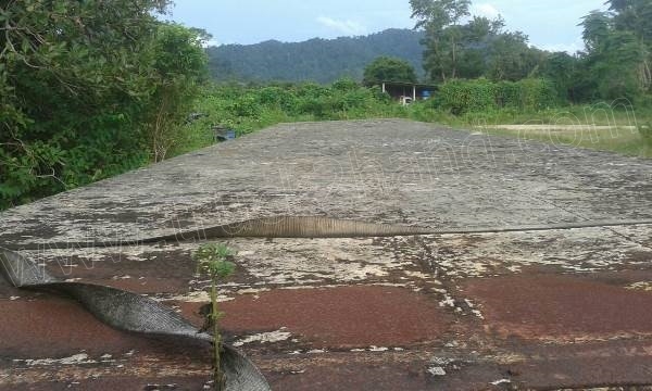 หางพ่วงเทเลอร์พื้นเรียบ 2 เพลาสามมิตร