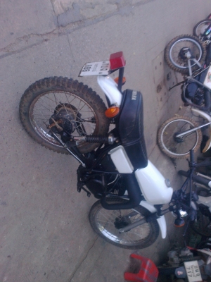 ขายรถวิบาก DT100 มีเล่มทะเบียน ขายรถวิบาก DT100 มีเล่มทะเบียน