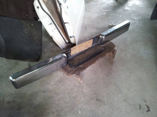 ขายอะไหล่ Mu หลายอย่าง แก้ม เสาวิทยุ มอเตอร์กระจก ใส่มังกร คามิโอได้เลย ขายอะไหล่ Mu หลายอย่าง แก้ม เสาวิทยุ มอเตอร์กระจก ใส่มังกร คามิโอได้เลย