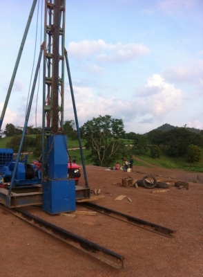 รับตอกเสาเข็มแบบมืออาชีพ0862582299