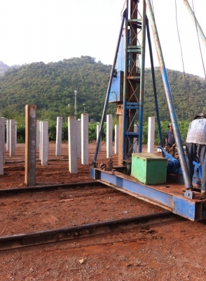 รับตอกเสาเข็มแบบมืออาชีพ0862582299