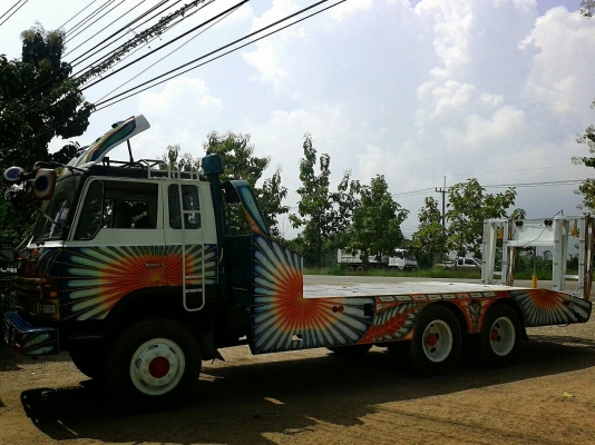 Hino F17 เทเลอร์รถเกี่ยวข้าว