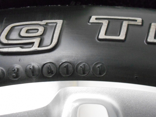 ขายล้อ Ford Ranger ขอบ 18 พร้อมยาง BFGoodrich 265/60/18 ปลายปี 11/เทิร์นได้ ใส่ฟรี ส่งฟรีค่ะ ขายล้อ Ford Ranger ขอบ 18 พร้อมยาง BFGoodrich 265/60/18 ปลายปี 11/เทิร์นได้ ใส่ฟรี ส่งฟรีค่ะ