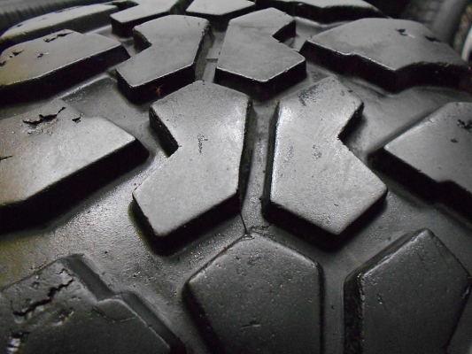 ขายล้อ Off Road 16 พร้อมยาง Maxxis Bighorn 265/75/16 ปี 12/ เทิร์นได้ ใส่ฟรี ส่งฟรี ค่ะ