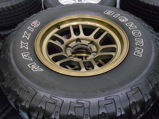 ขายล้อ Off Road 16 พร้อมยาง Maxxis Bighorn 265/75/16 ปี 12/ เทิร์นได้ ใส่ฟรี ส่งฟรี ค่ะ