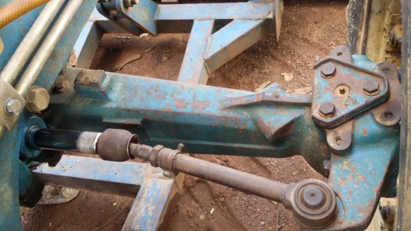 ขายรถไถฟอร์ด 6610 2 เพลา คานหน้าคาราโร่ พร้อมอุปกรณ์ดันหน้า พร้อมทะเบียน