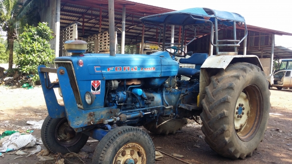 ขายฟอร์ด 7600 สภาพเดิมๆ พร้อมทะเบียน