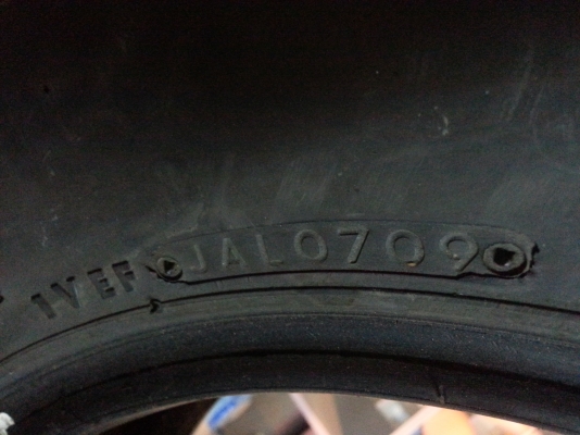 ยางขอบ15 265/70/15 สวยๆบริสโตน2เส้น micerrin2เส้น