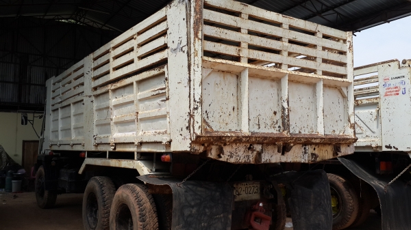 ขายด่วนไอ้หลงโบสองเพลาดั้มซีเรี่ยนสูงFN527MTF 7482สภาพสวยโทร0843923995