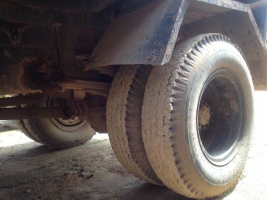 6ล้อดั้ม 168แรง HINO FE172-10222  ดั้มดิน ยาว3.80 ม. รถใช้งาน อยู่..สภาพดีใช้ได้...แอร์เย็น..