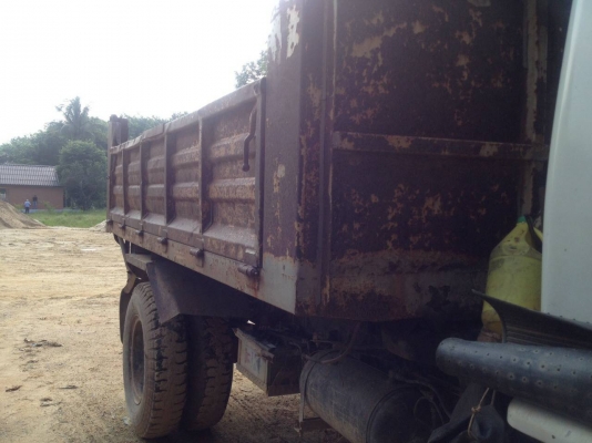 6ล้อดั้ม 168แรง HINO FE172-10222  ดั้มดิน ยาว3.80 ม. รถใช้งาน อยู่..สภาพดีใช้ได้...แอร์เย็น..