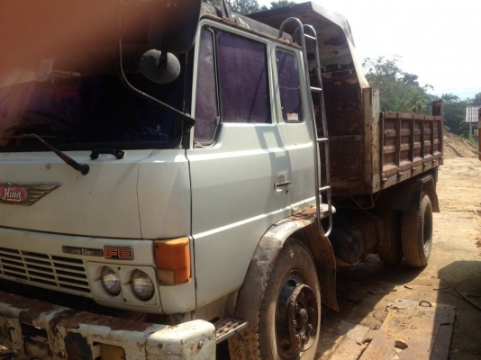 6ล้อดั้ม 168แรง HINO FE172-10222  ดั้มดิน ยาว3.80 ม. รถใช้งาน อยู่..สภาพดีใช้ได้...แอร์เย็น..