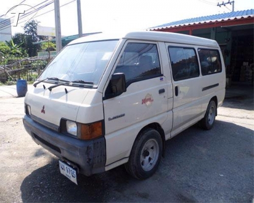 MITSUBISHI L300