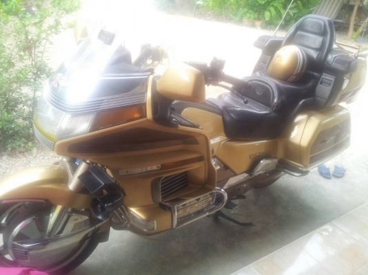 ธารนนทบุรี//ขาย honda goldwing 1500 สวยๆเดิมๆ อินวอยท์ สรรพสารมิตร