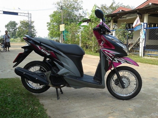 คลิก 125i รถสวยเดิมเครื่องดี มือสองเหมือนใหม่ 34500 บาท คลิก 125i รถสวยเดิมเครื่องดี มือสองเหมือนใหม่ 34500 บาท