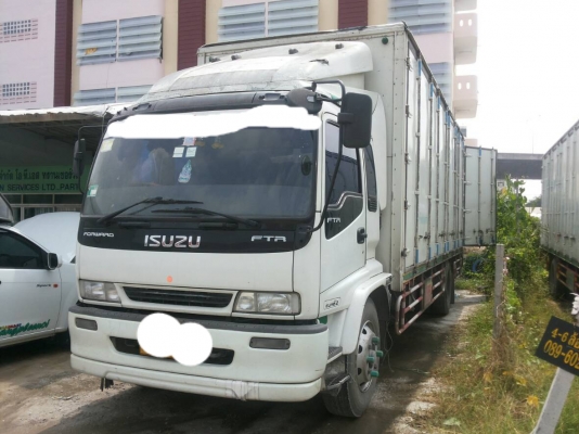 รถบรรทุก ISUZU 6 ล้อใหญ่ ตู้ 10 บาน ปี 2548 ราคา 980,000 บ.