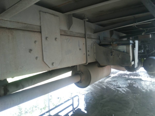 รถบรรทุก ISUZU 6 ล้อใหญ่ ตู้ 10 บาน ปี 2548 ราคา 980,000 บ.