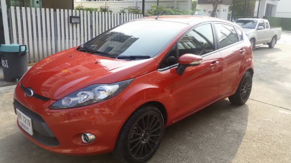FORD FIESTA 1.6 5 ประตู ปี 2011 มือเดียวออกห้าง เช็คศูนย์ตลอด รถบ้านใช้เอง แก็ส LPG หัวฉีดถังโดนัท ยางใหม่ ล้อ MAX สวยๆ รถสวยจัดๆ ไม่มีชนหนัก 100 \% เครื่อง ช่วงล่างสภาพสมบูรณ์ ภายในสะอาด สีสวย รถพร้อมใช้งาน จัดไฟแนนได้ FORD FIESTA 1.6 5 ประตู ปี 2011 มือเดียวออกห้าง เช็คศูนย์ตลอด รถบ้านใช้เอง แก็ส LPG หัวฉีดถังโดนัท ยางใหม่ ล้อ MAX สวยๆ รถสวยจัดๆ ไม่มีชนหนัก 100 \% เครื่อง ช่วงล่างสภาพสมบูรณ์ ภายในสะอาด สีสวย รถพร้อมใช้งาน จัดไฟแนนได้