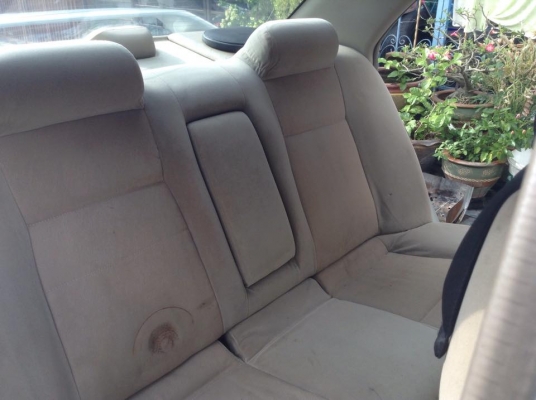 ขายครับ MITSUMISHI LANCER CEDIA ปี 2002 เกียร ธรรมดา น้ำมัน แก๊ส ใช้ได้สองระบบอย่างสมบูร เครื่องดี แอรเยน สีพอได้ ภายใน พอได้ ช่วงล่างได้ ไฟฟ้าใช้ได้หมด วิ่งไกล สบาย พร้อมใช้ 99000 ราคาไม่ถึงแสน 085-359-4089 กอล์ฟครับ ดูรถสายไหม วงศกร