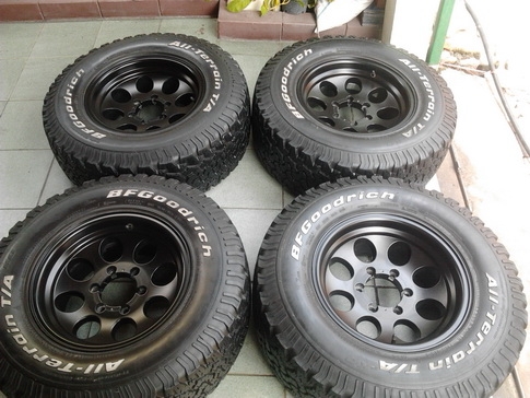 Max + BF All 265/70/16 สวยๆ สภาพดี พร้อมใช้งาน 1ชุด