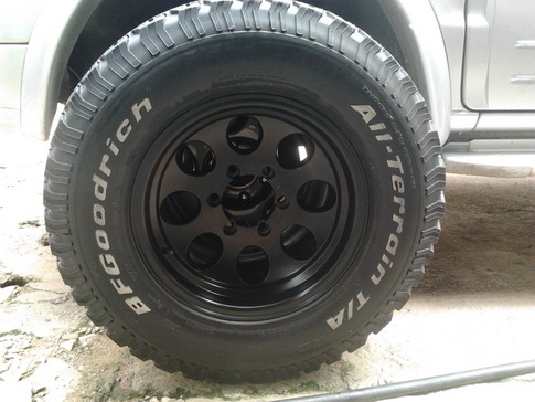 Max + BF All 265/70/16 สวยๆ สภาพดี พร้อมใช้งาน 1ชุด