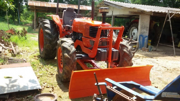 ขายครับ Kubota M9000 90แรง สองเพลา รถประกอบนอกครับ ใบดันหน้า ผานหลัง