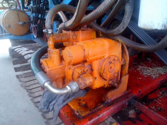 วรพจน์การช่างปี2012เกี่ยวนาปีไม่เกี่ยวปัง ป้ายแดงโรงงาน สวย