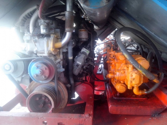 วรพจน์การช่างปี2012เกี่ยวนาปีไม่เกี่ยวปัง ป้ายแดงโรงงาน สวย