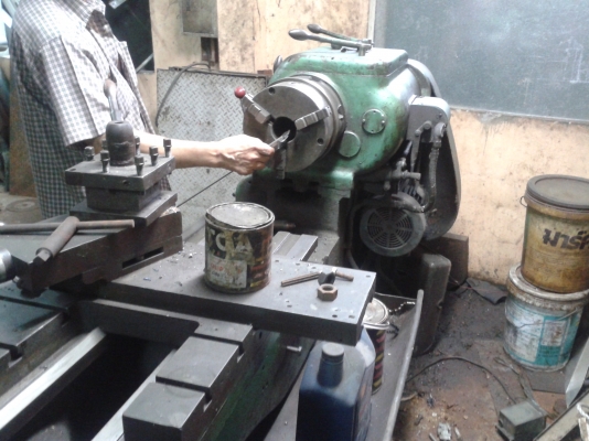 ขายเครื่องกลึงอังกฤษ 1500 mm ขายเครื่องกลึงอังกฤษ 1500 mm