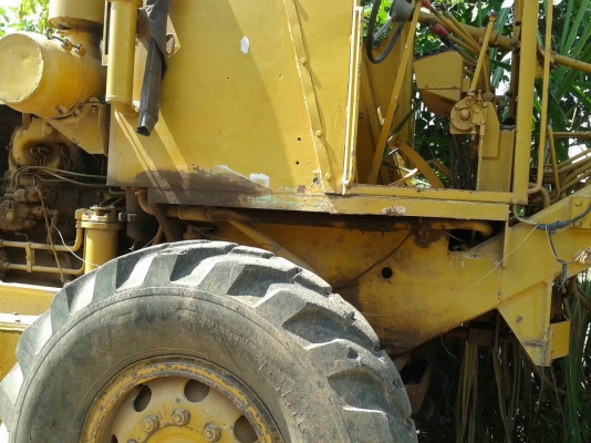 ขายรถเกรด KOMATSU GD376H สภาพใช้งานได้ เอกสารใบอินวอยซ์ ราคาต่อรองได้ครับ