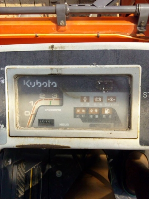 ขายด่วนรถเกี่ยวข้าว คูโบต้า DC60